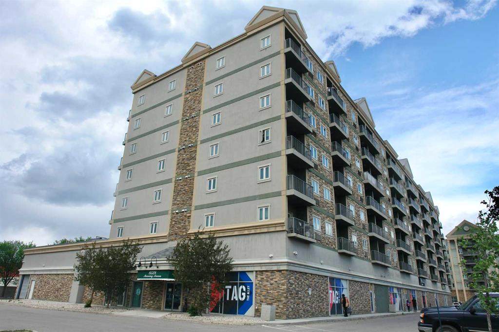 8528 Manning Avenue - Photo 1