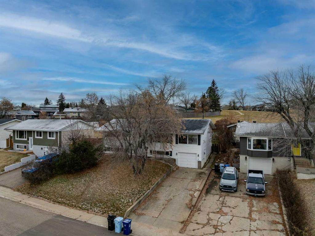 121 Beaconwood Place - Photo 1