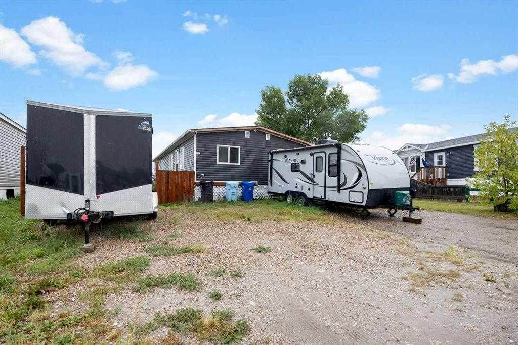 136 Greenbriar Bay - Photo 1