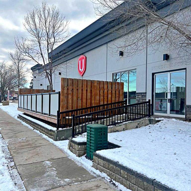 10023 Macdonald Avenue - Photo 1