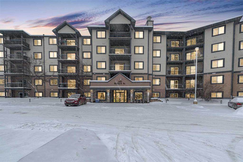 200 Richard Street - Photo 1