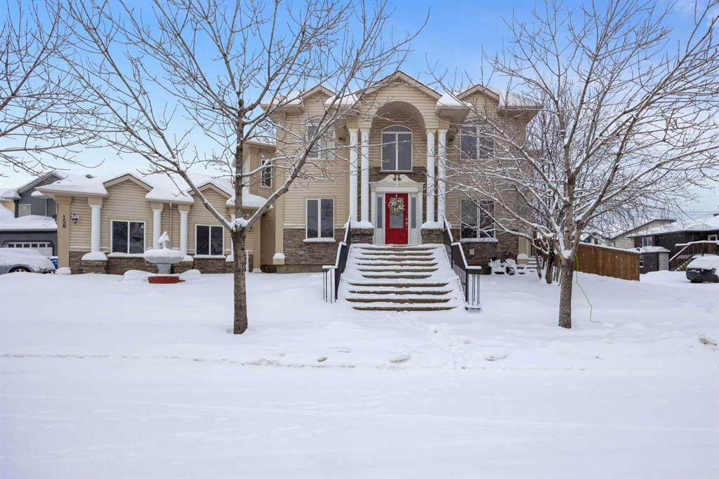 158 Pickles Crescent - Photo 1