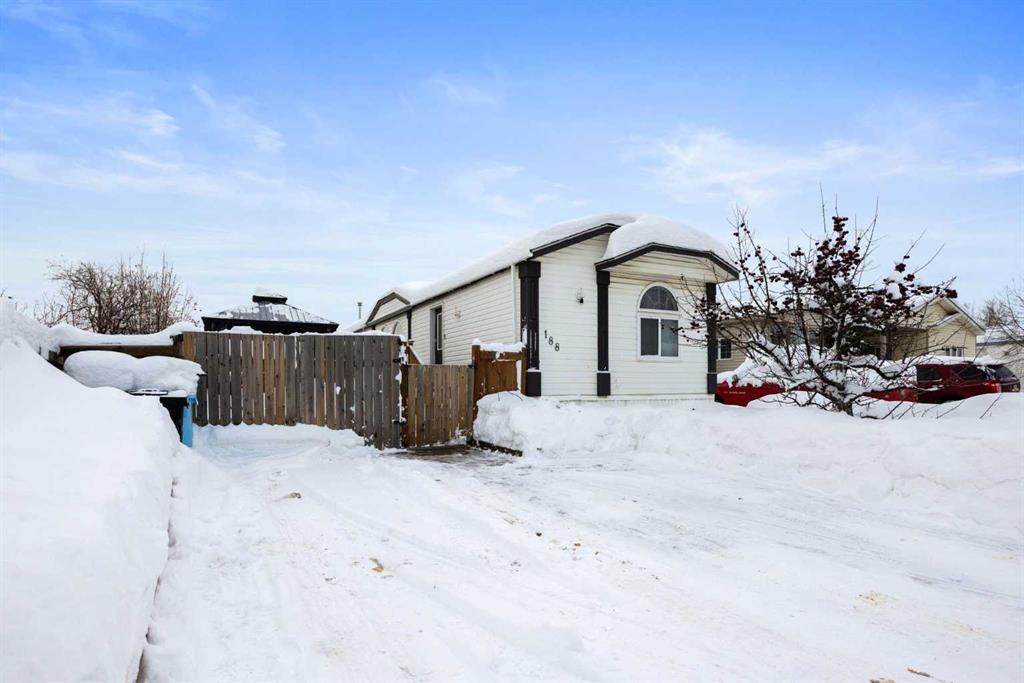 188 Caouette Crescent - Photo 1