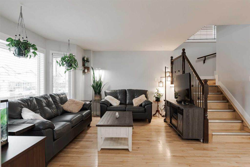 129 Honeysuckle Way - Photo 1