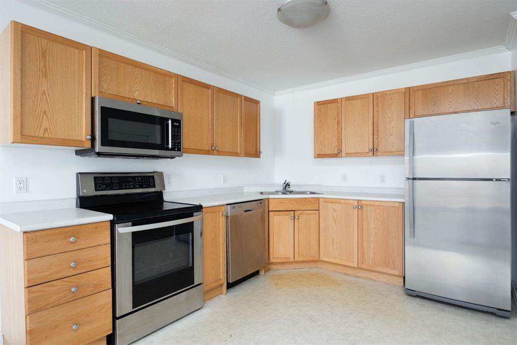 253 Gregoire Drive - Photo 1