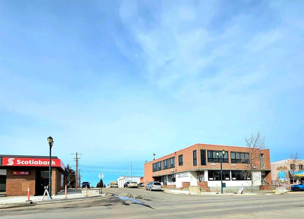 10140 101 Avenue - Photo 1