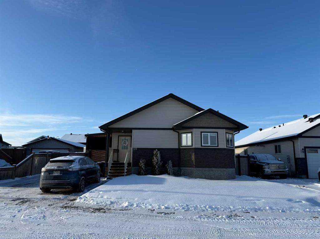 125 Beardsley Crescent - Photo 1