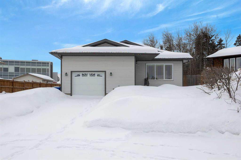 218 Maclaren Crescent - Photo 1