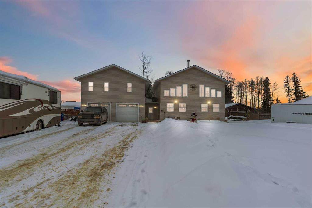 54 Poplar Crescent - Photo 1