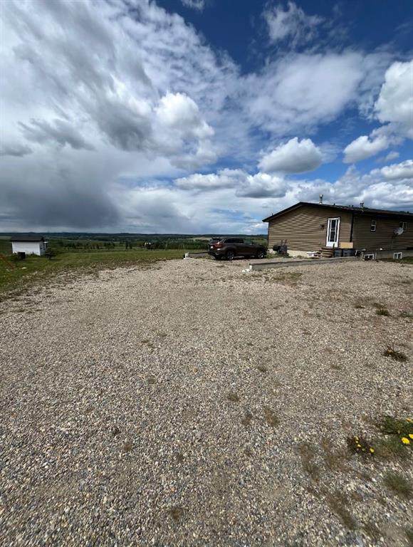 4142 Township Road 290 - Photo 1