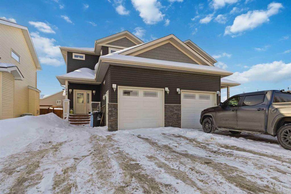 102 Athabasca Crescent - Photo 1