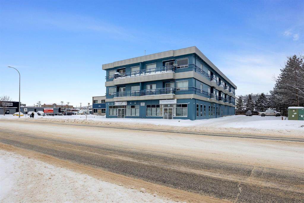 8026 Franklin Avenue - Photo 1
