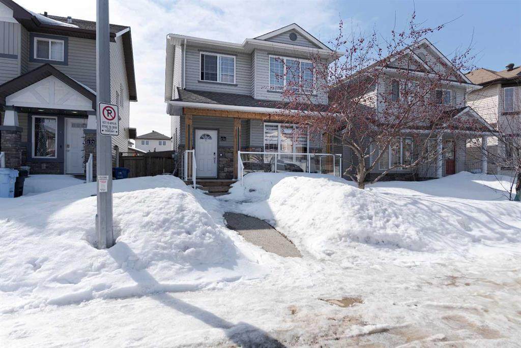 136 Fireweed Crescent - Photo 1