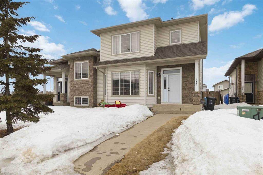 253 Grosbeak Way - Photo 1