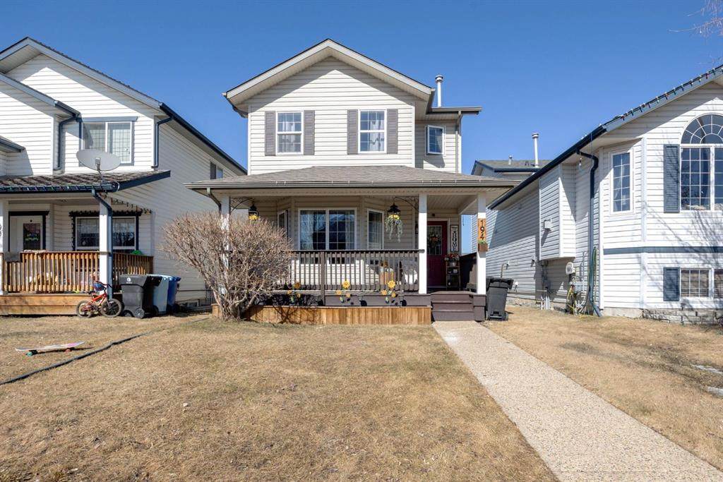 194 Mcdougall Crescent - Photo 1