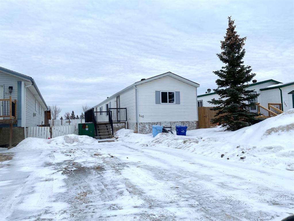 140 Cokerill Crescent - Photo 1
