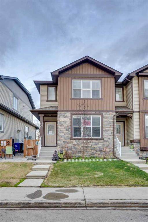401 Sparrow Hawk Drive - Photo 1