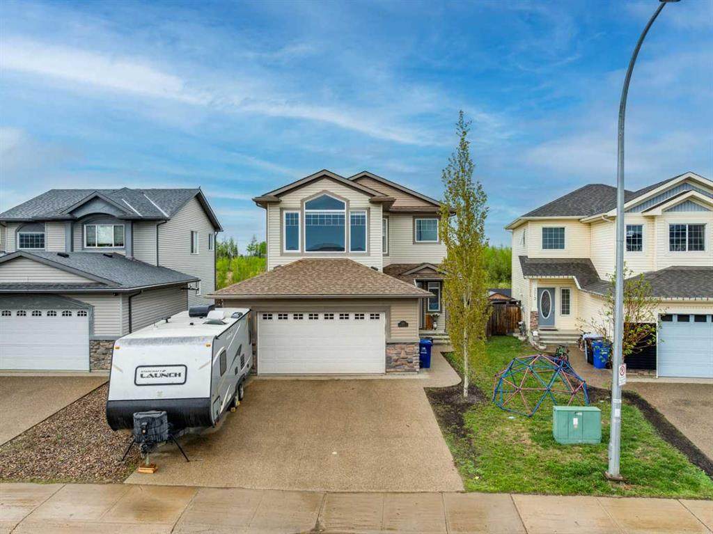 377 Walnut Crescent - Photo 1