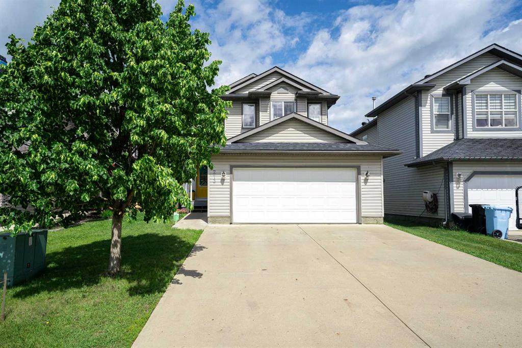 213 Parry Crescent - Photo 1
