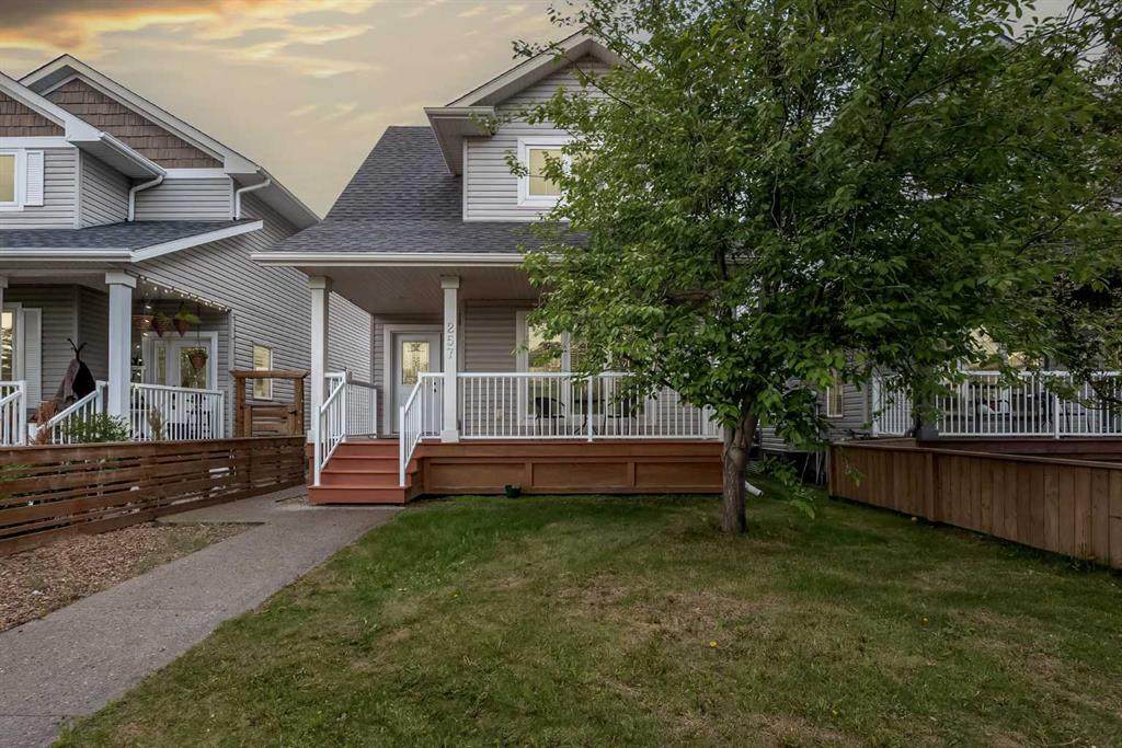 257 Hawthorn Way - Photo 1