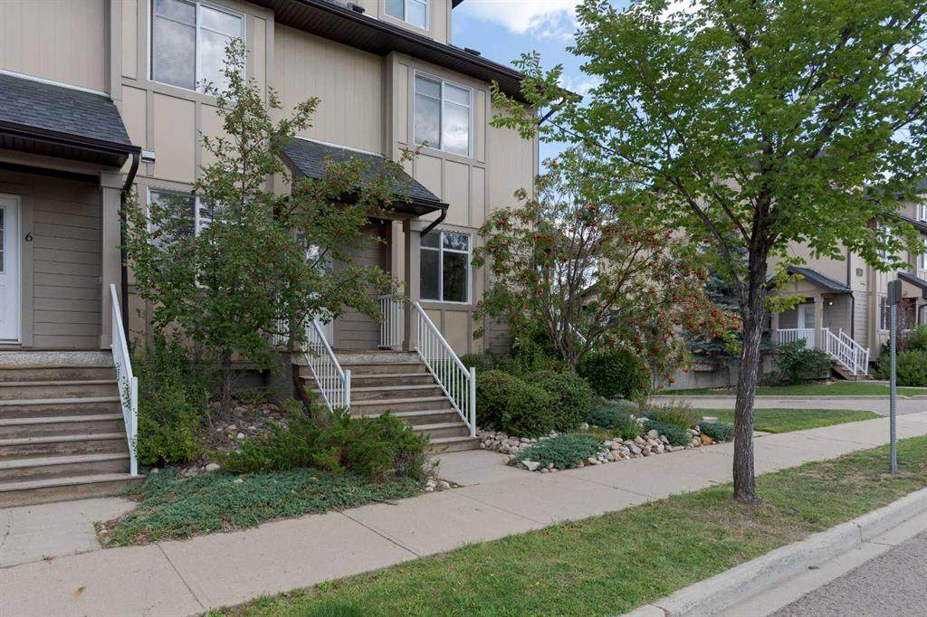136 Fontaine Crescent - Photo 1