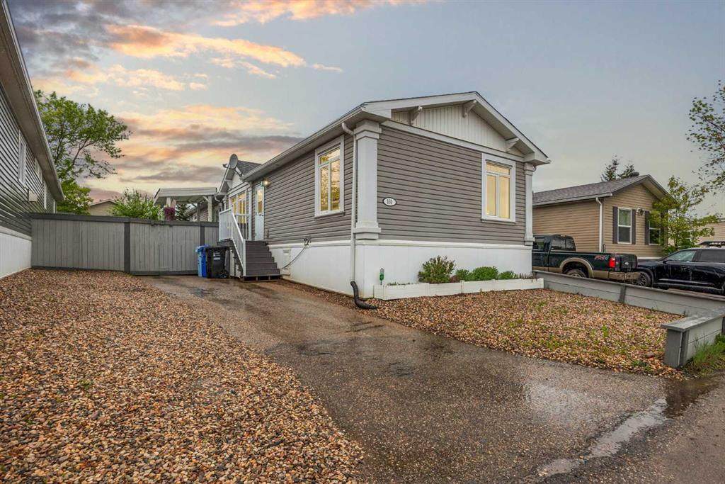 160 Grey Crescent - Photo 1