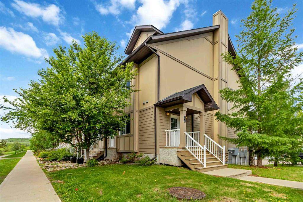 137 Fontaine Crescent - Photo 1