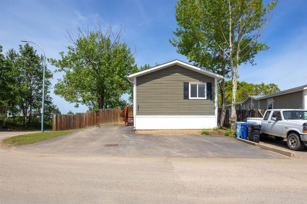 292 Greenwich Lane - Photo 1