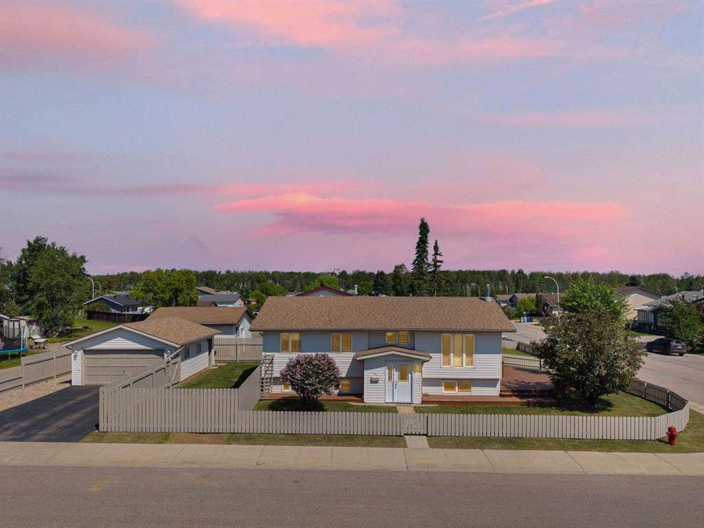 100 Caldwell Crescent - Photo 1