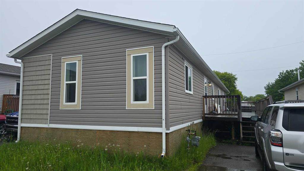 10209 92 Avenue - Photo 1