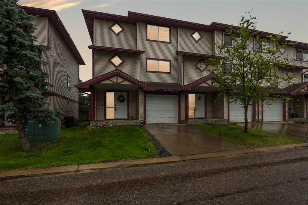 220 Swanson Crescent - Photo 1