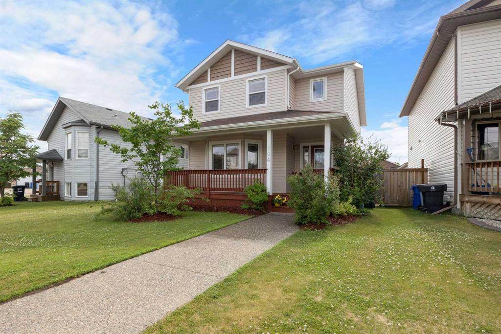 104 Walnut Crescent - Photo 1