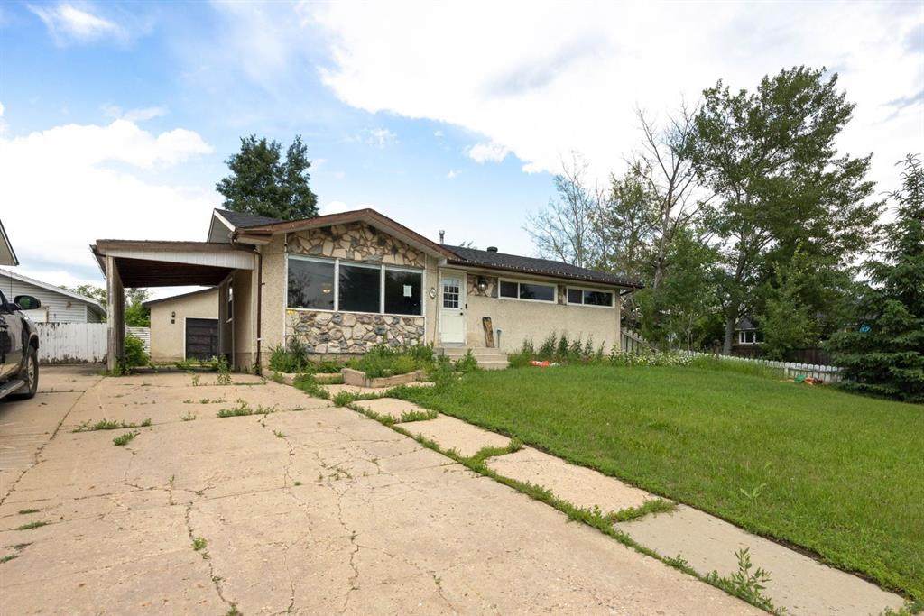 2 Moberly Crescent - Photo 1