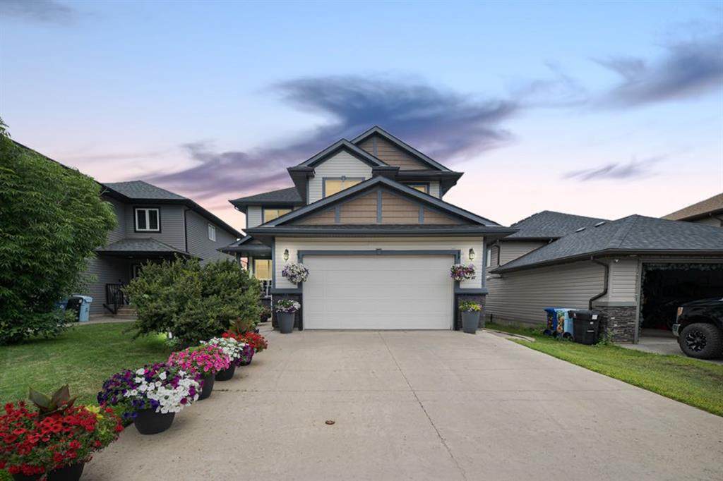 188 Merganser Crescent - Photo 1