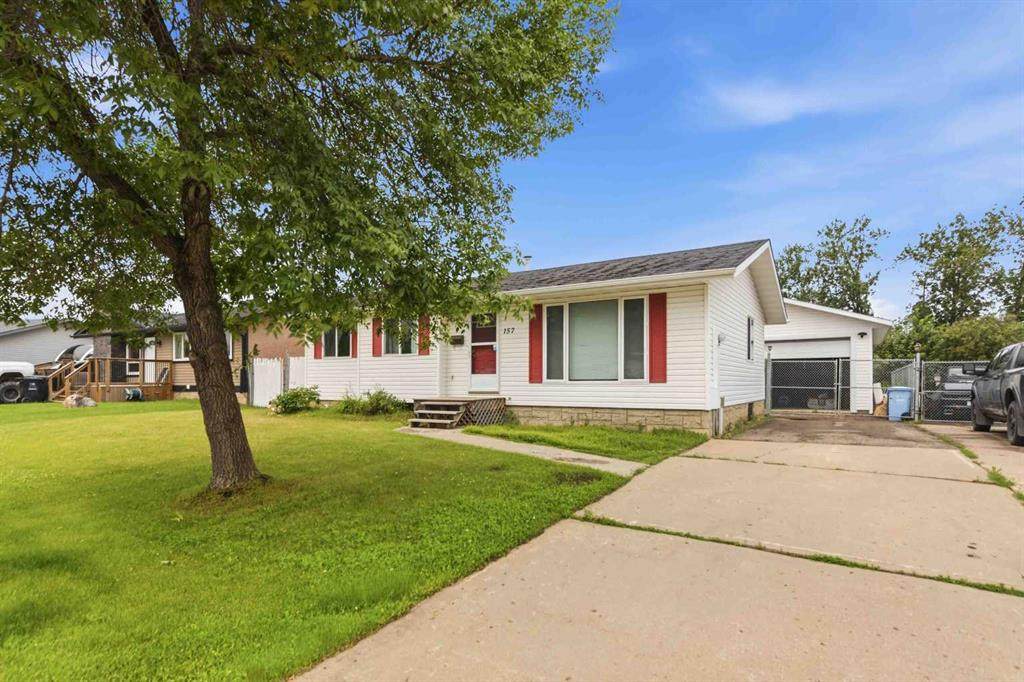 157 Rogers Crescent - Photo 1