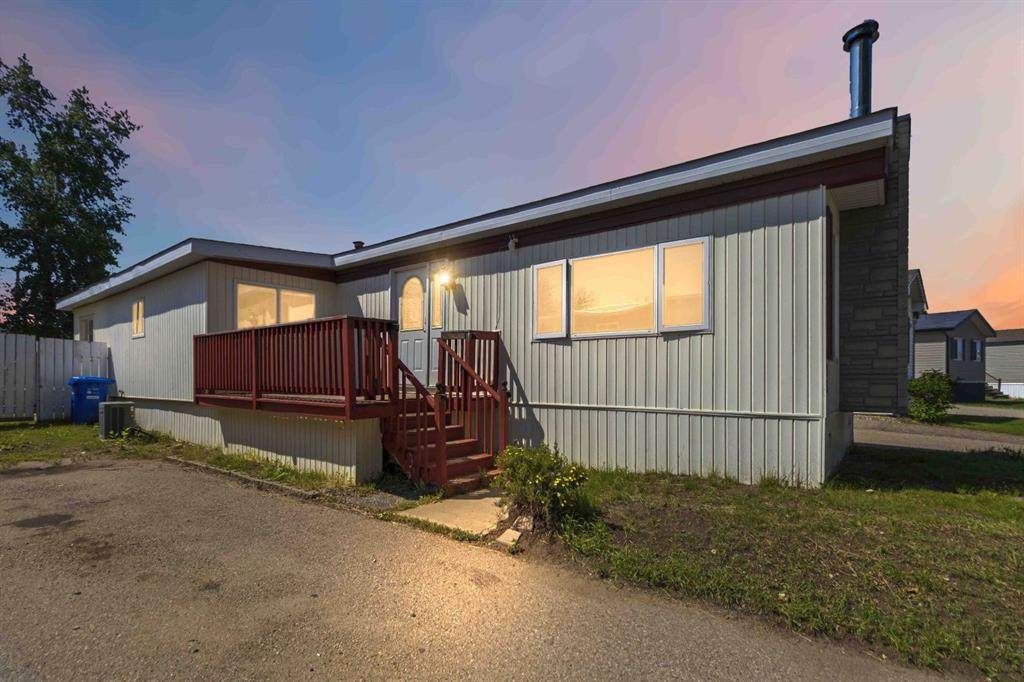 336 Grenfell Crescent - Photo 1