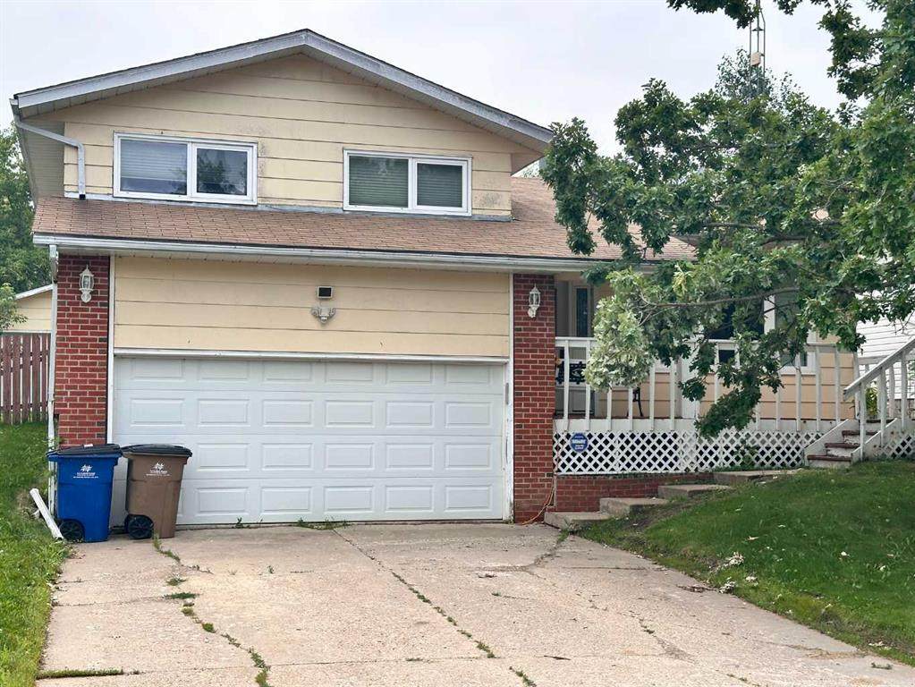 9111 97 Avenue - Photo 1