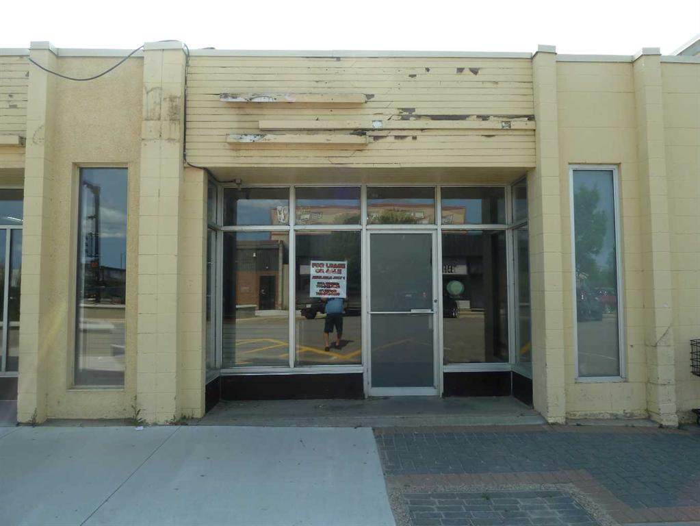 10102 101 Street - Photo 1