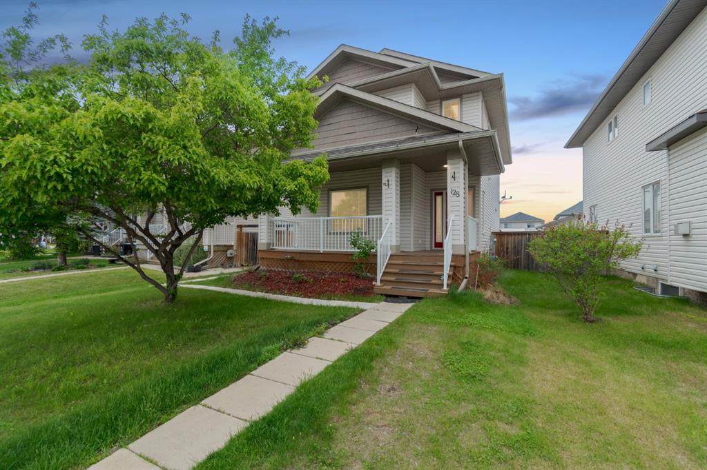 128 Coyote Crescent - Photo 1