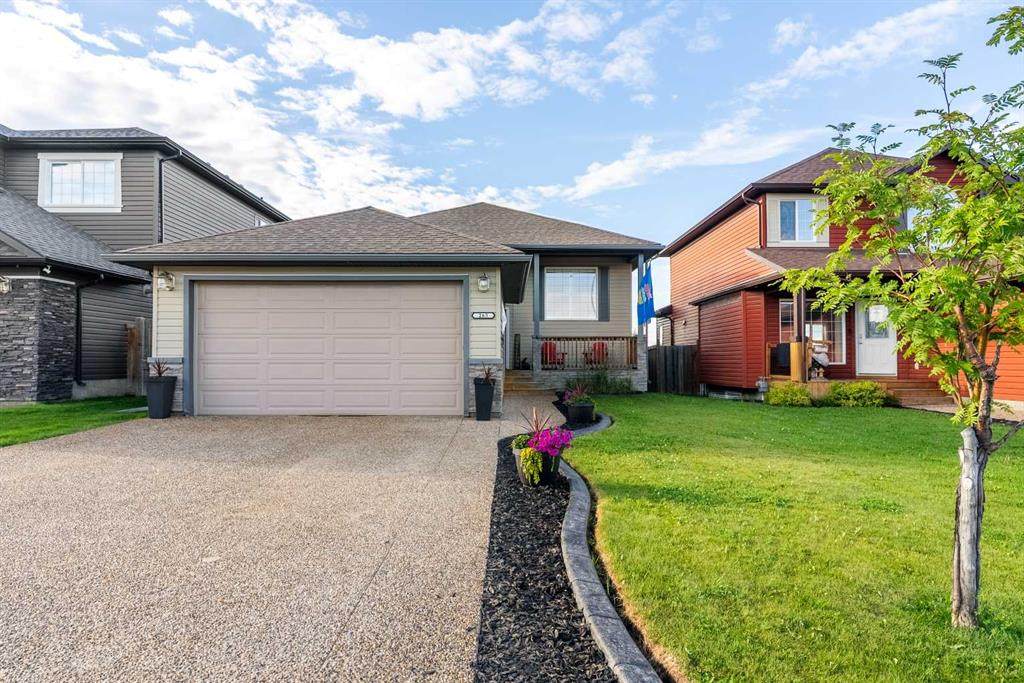 265 Walnut Crescent - Photo 1