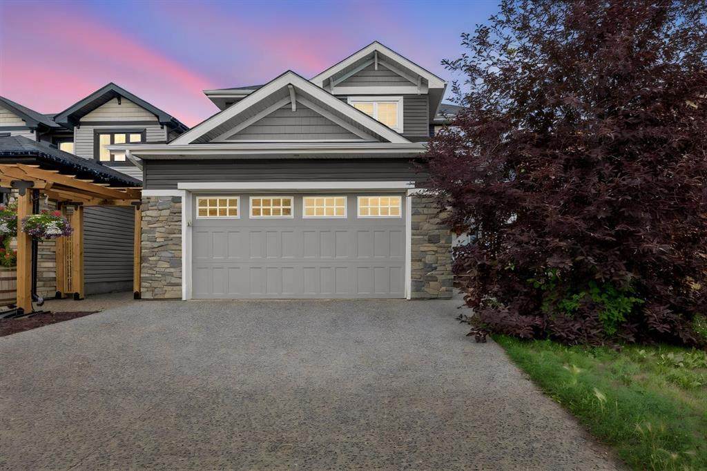 724 Heritage Drive - Photo 1
