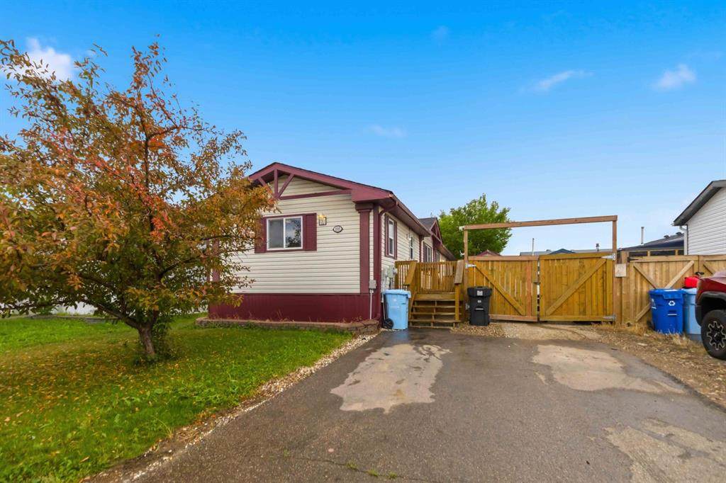 188 Mckinlay Crescent - Photo 1