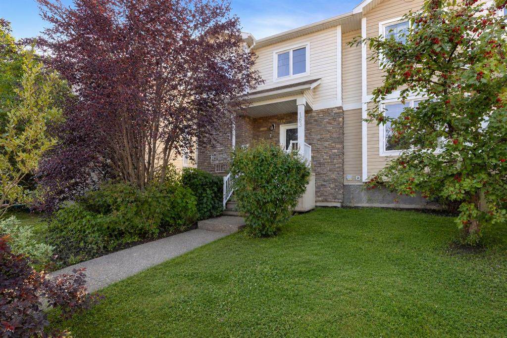 163 Merganser Crescent - Photo 1