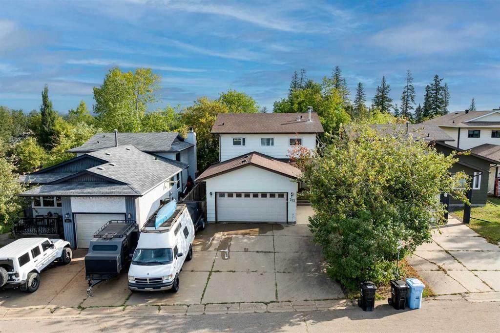 253 Gladstone Bay - Photo 1