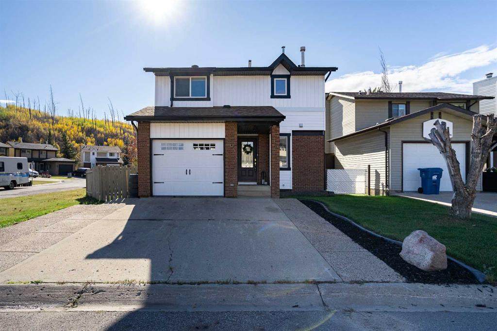 102 Goodwin Place - Photo 1