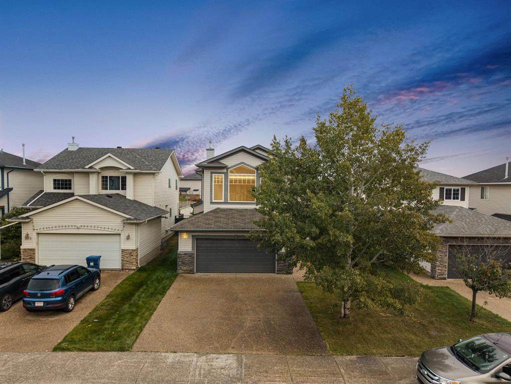 329 Archibald Close - Photo 1