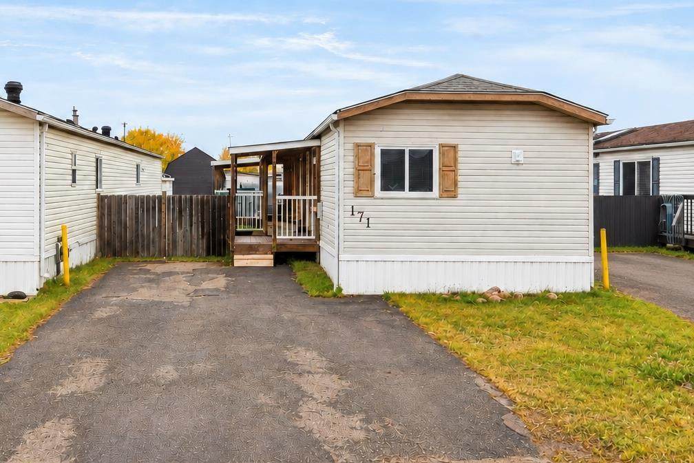 171 Grant Way - Photo 1