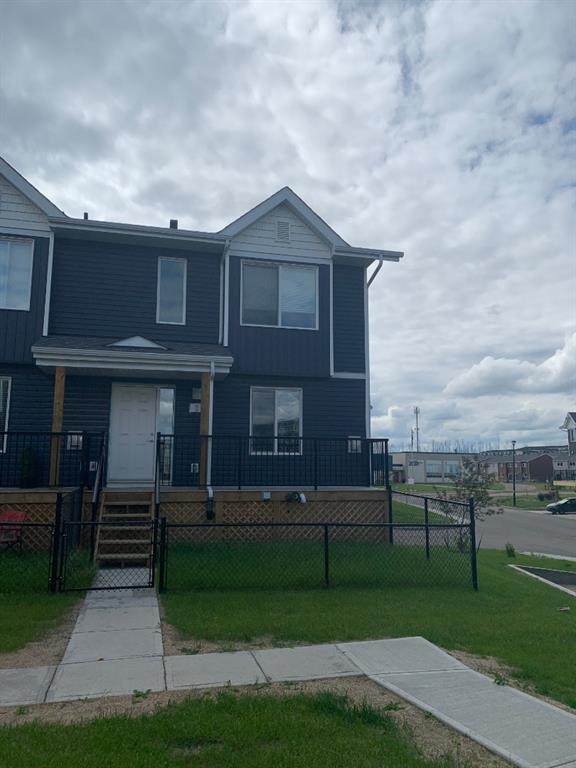 401 Athabasca Avenue - Photo 1