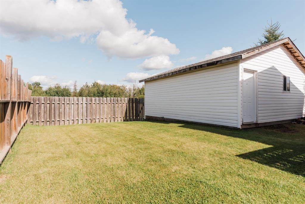 220 Gregoire Crescent - Photo 1