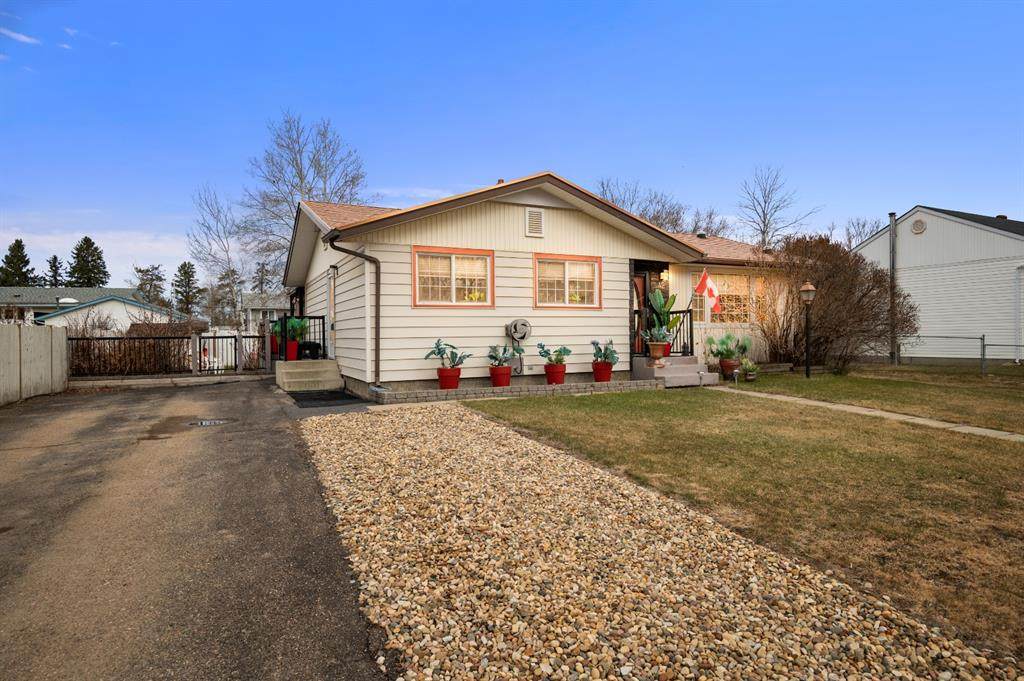 42 Alberta Drive - Photo 1